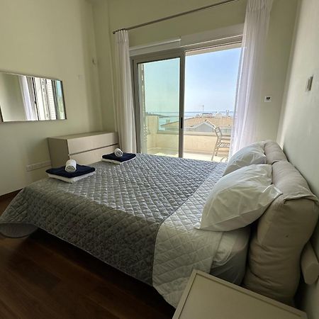 Coral Bay Beach Villa بافوس المظهر الخارجي الصورة