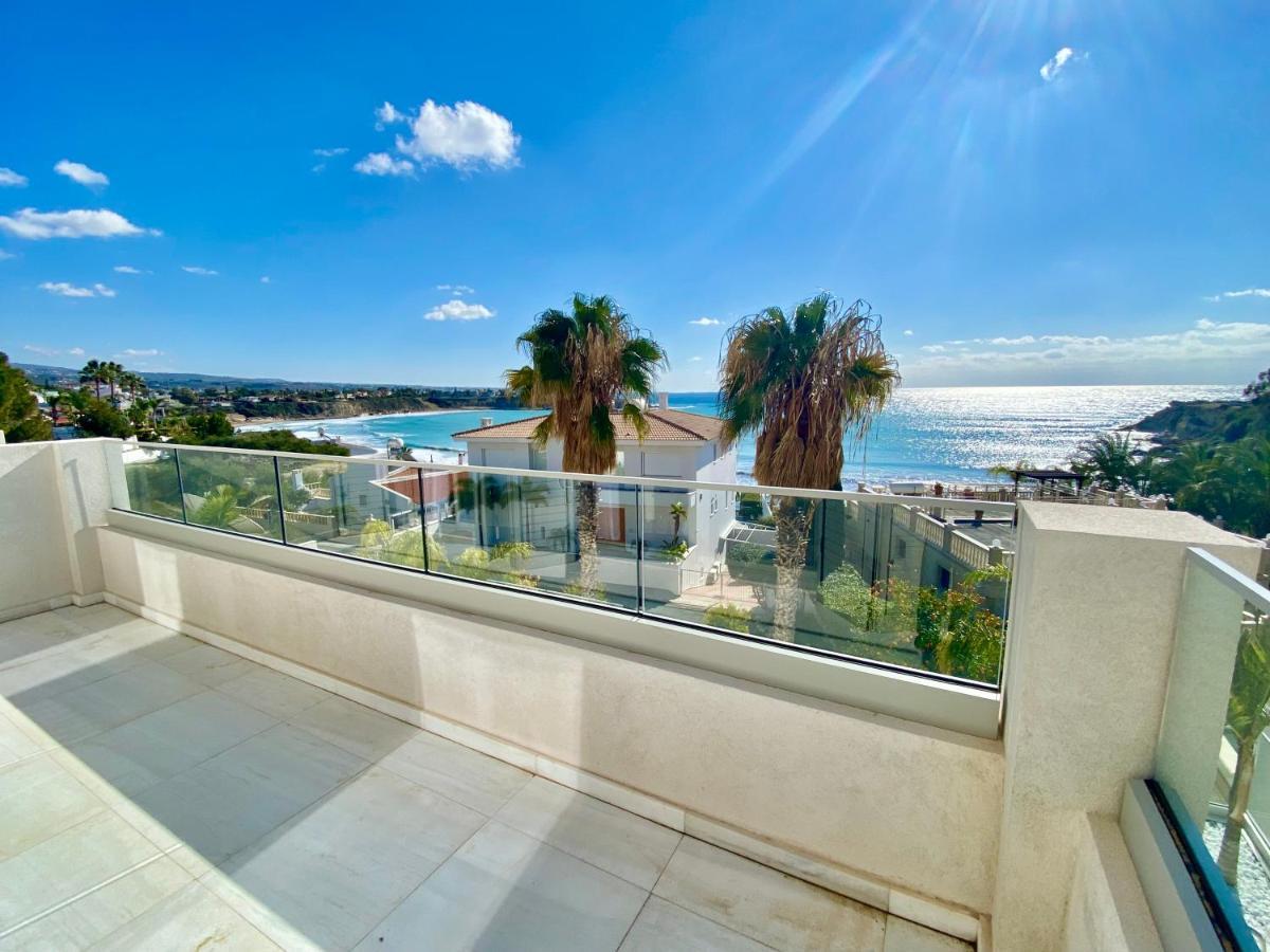 Coral Bay Beach Villa بافوس المظهر الخارجي الصورة