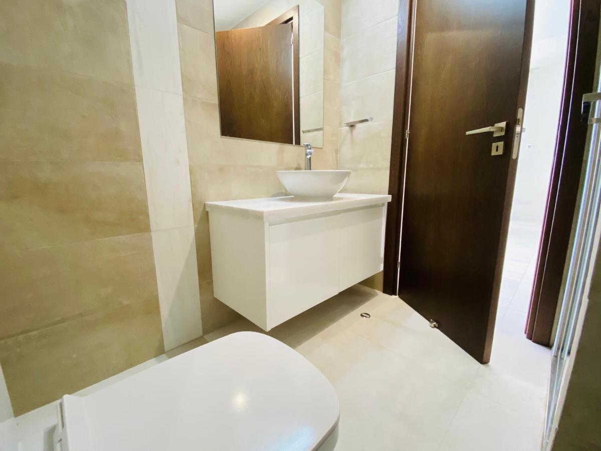 Coral Bay Beach Villa بافوس المظهر الخارجي الصورة