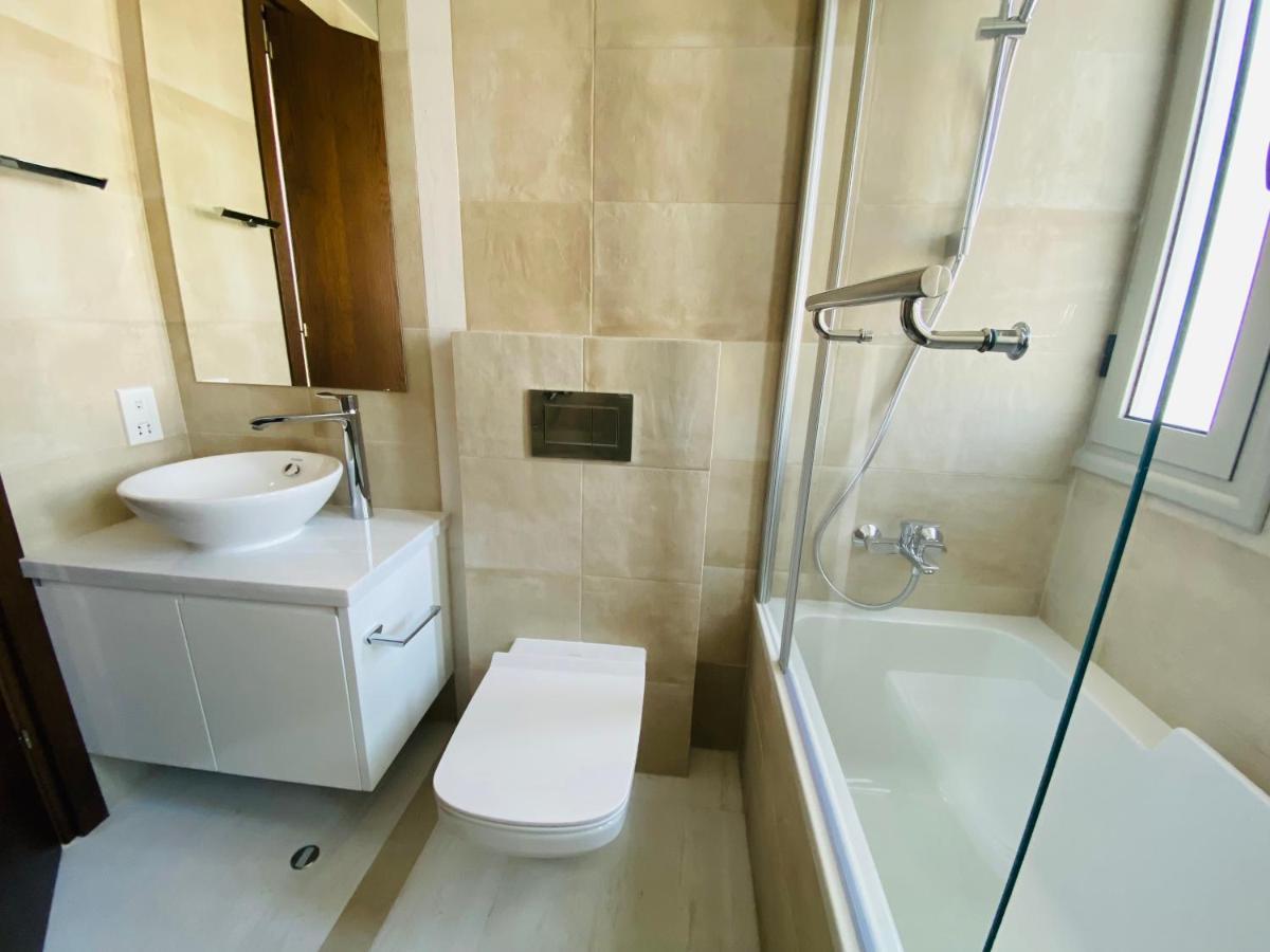Coral Bay Beach Villa بافوس المظهر الخارجي الصورة