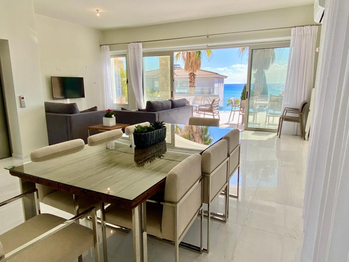 Coral Bay Beach Villa بافوس المظهر الخارجي الصورة